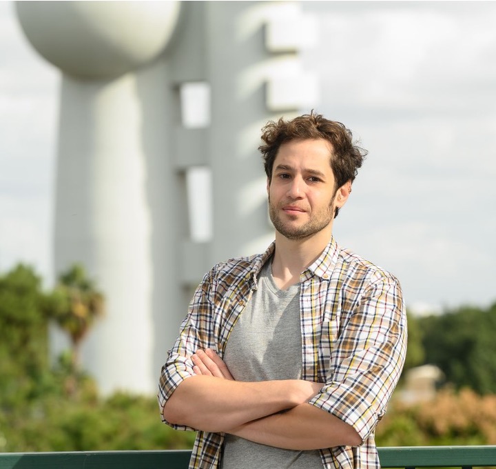 Portrait of Gideon Yoffe